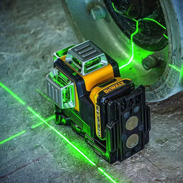 Dewalt DW089LG 3x360° Green Laser Level | 12 Lines | Vertical & Horizontal - Image 2